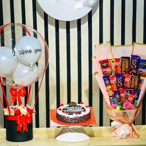 Balloon Chocolate Bouquet with Cake